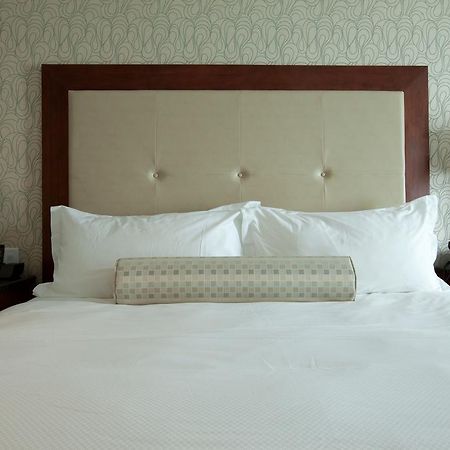 Town & Country Inn And Suites Charleston Bagian luar foto
